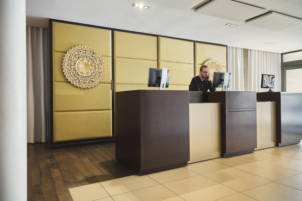 Aparthotel Adagio Marseille Timone Екстер'єр фото